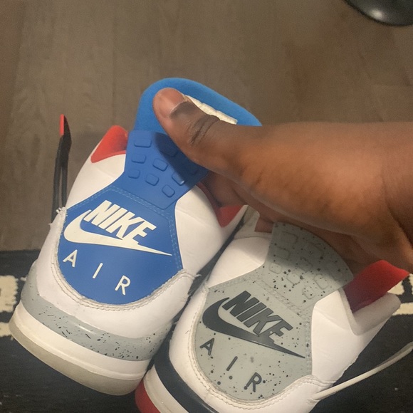 These are the Jordan 4 what thes from 2019 - Picture 5 of 5